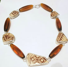 Load image into Gallery viewer, New Mexico Pueblo Ceramic Short Necklace