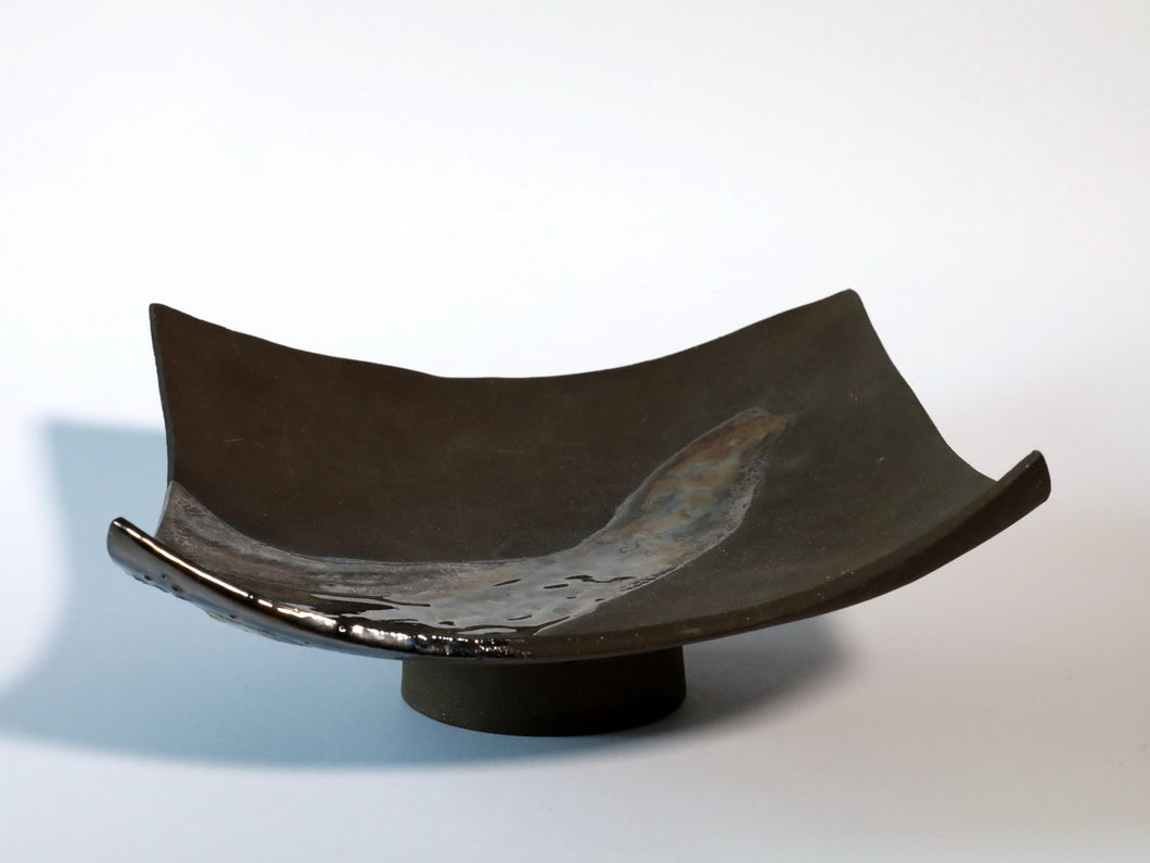 Footed curved platter -Black Porceleine