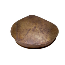 Load image into Gallery viewer, Medium Solid Brass Lidded Shell Box
