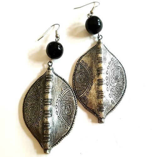 Boho Earrings Shield Black Antique Silver