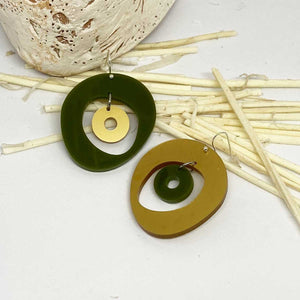 Cilla - Reverse Combo Olive and Gold Colour with wire hook