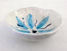 Load image into Gallery viewer, Set of 4 Hand Pinched Bowls by Susan Hulland
