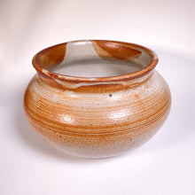 Load image into Gallery viewer, Terracotta Pot by Pat Boow
